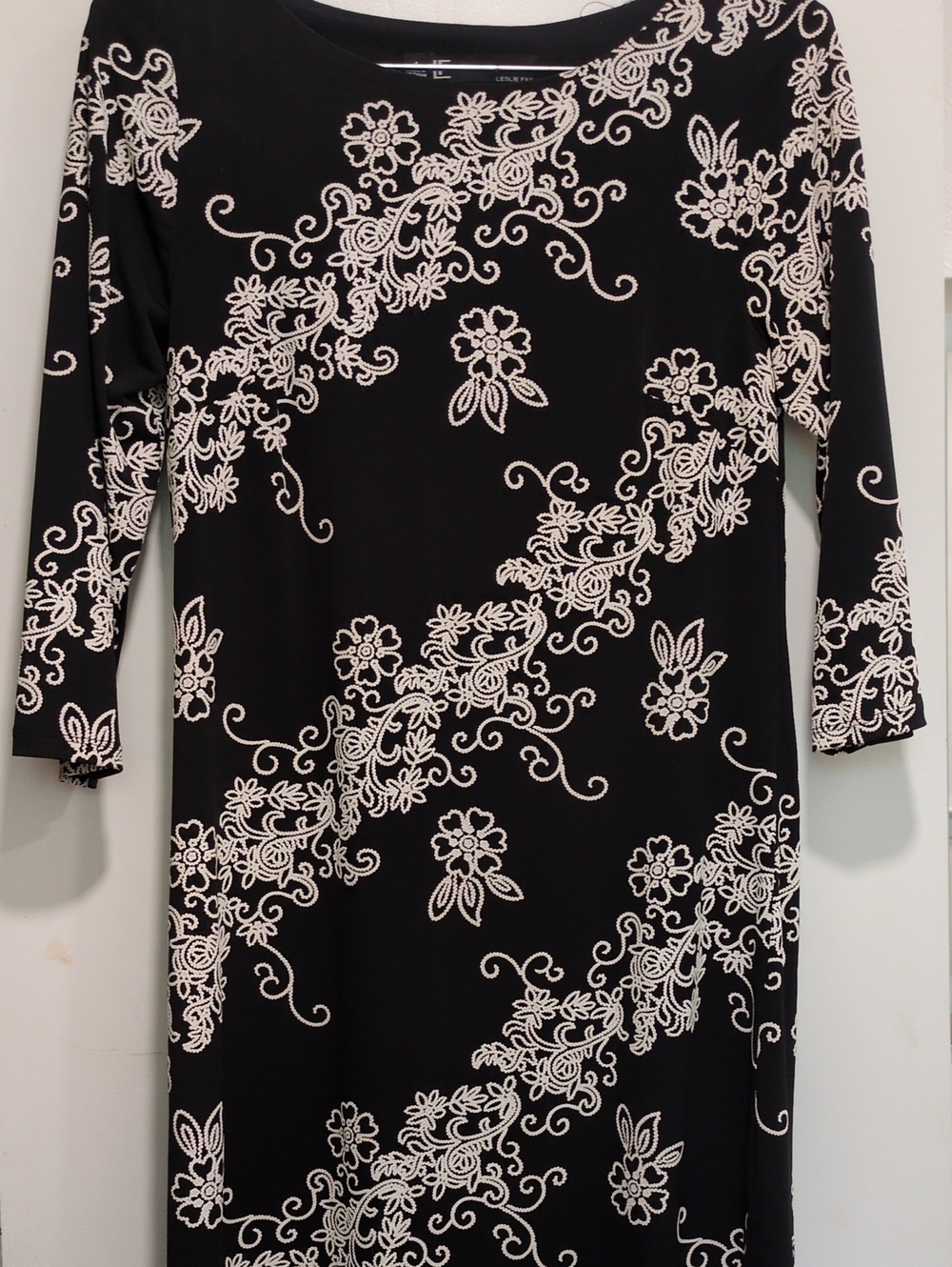 Leslie Fay Black Dress with Cream Floral Lace-Print, Quarter Sleeve 4 Fits 6/8
